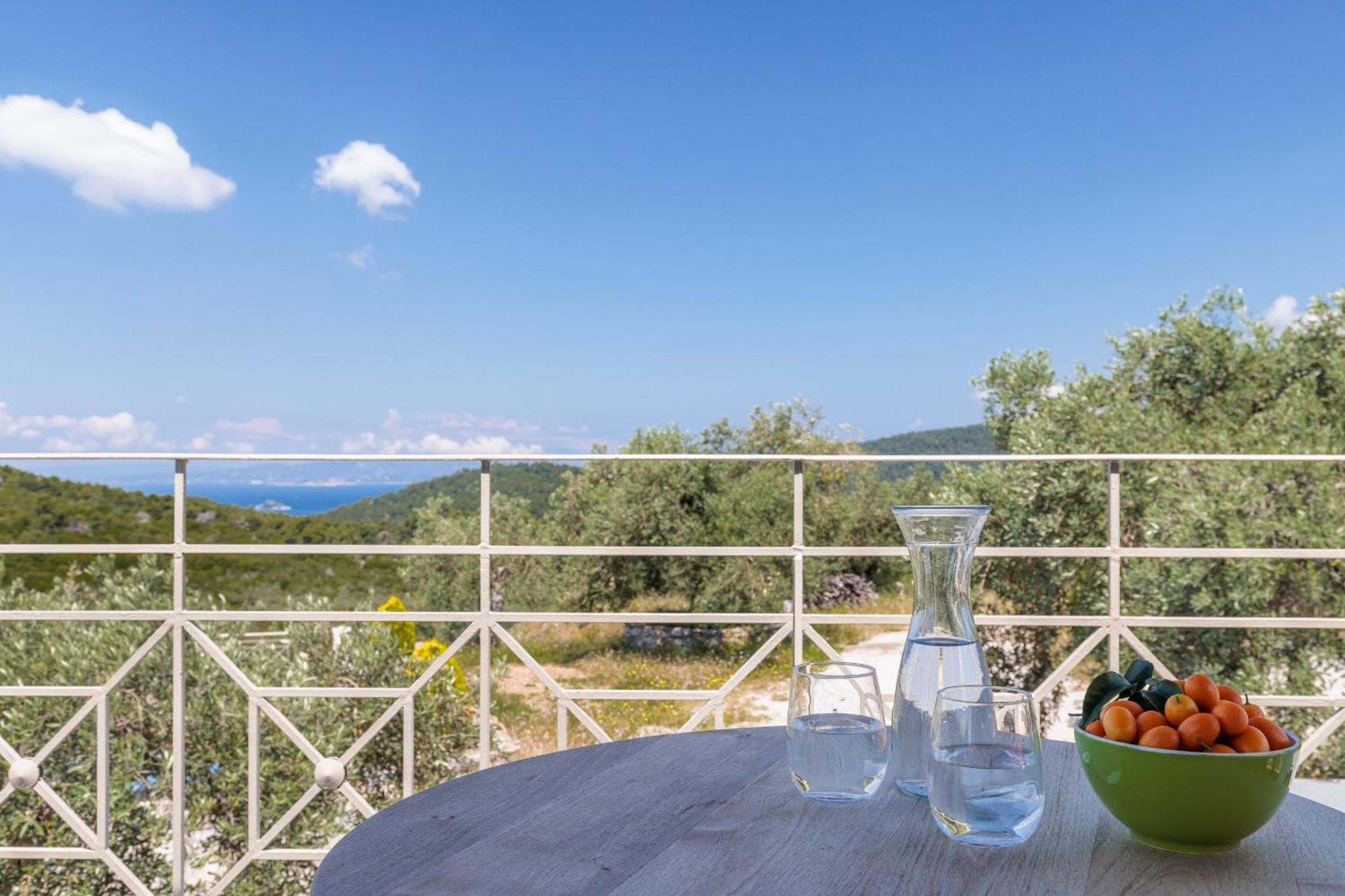 Villa Nektaria Alikias Exteriör bild